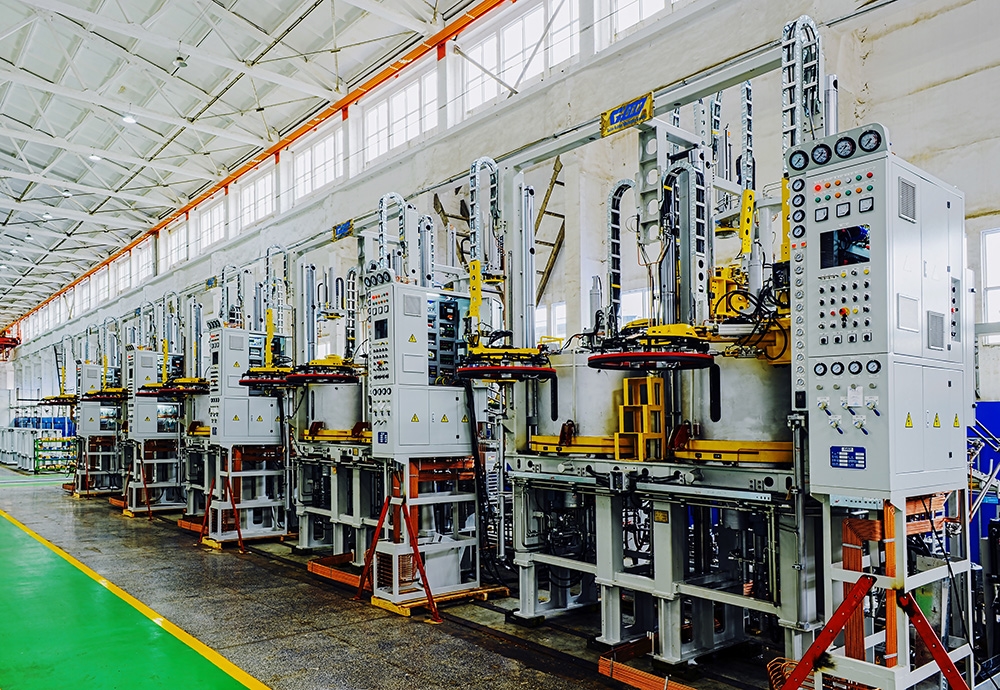 桂林橡機(jī)子午線輪胎液壓硫化機(jī)